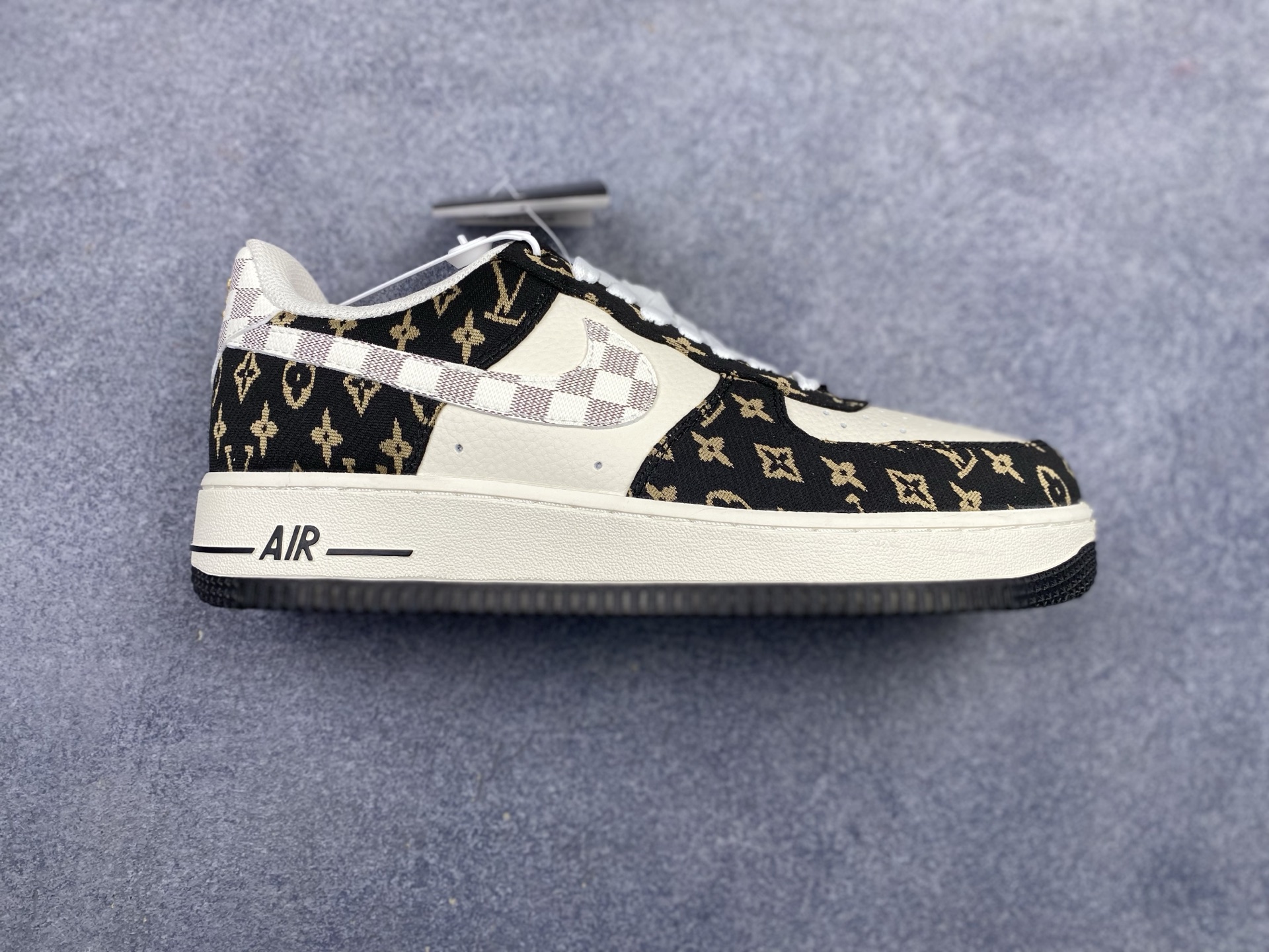 _dv19sx7xTC4eyJk359vXQKVtNbbxo7ugllx6Rdg