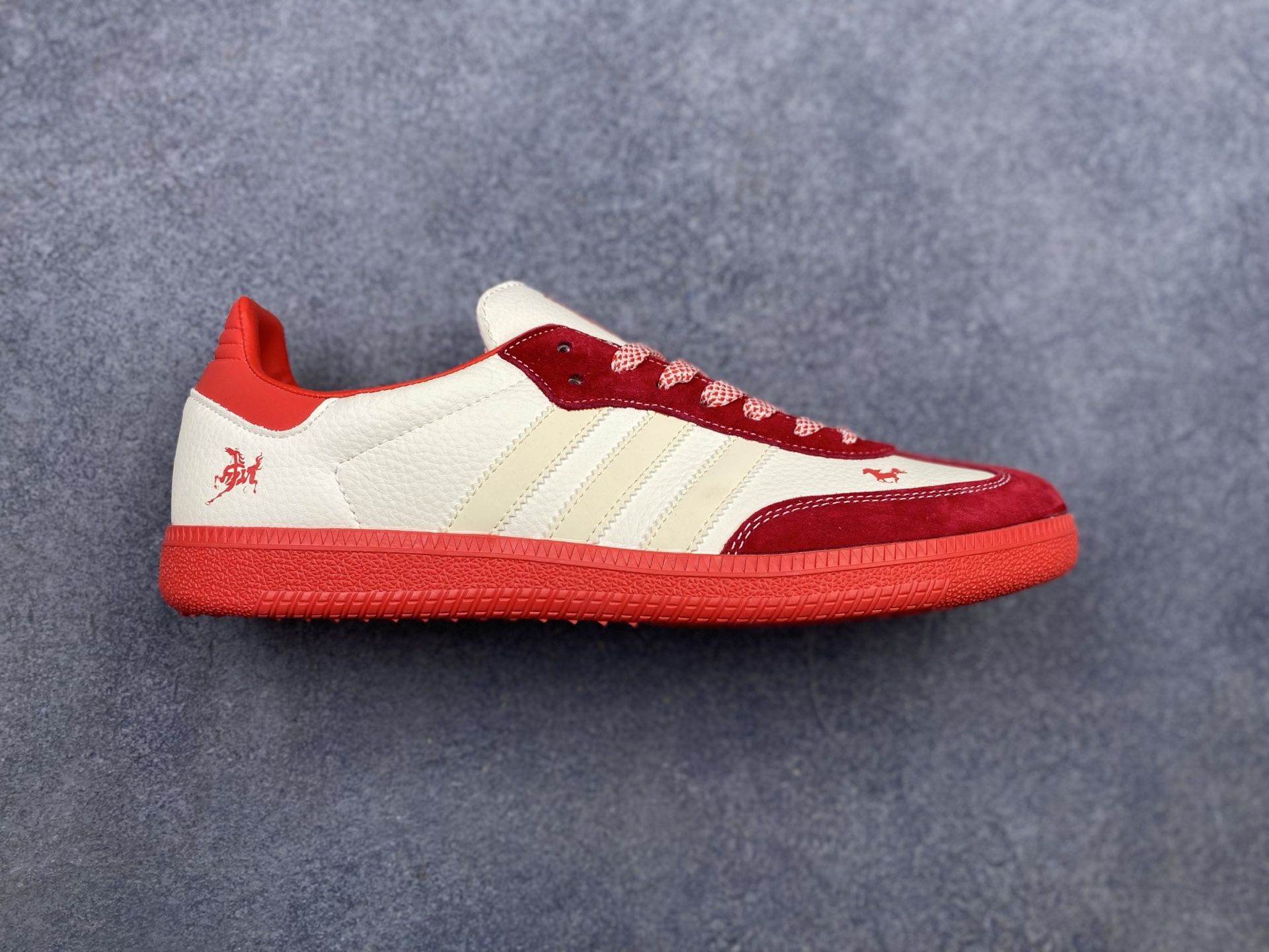 _dmQ9sUD9gea4VUj_Il03JPnht8SqrrPHBulV6YQ