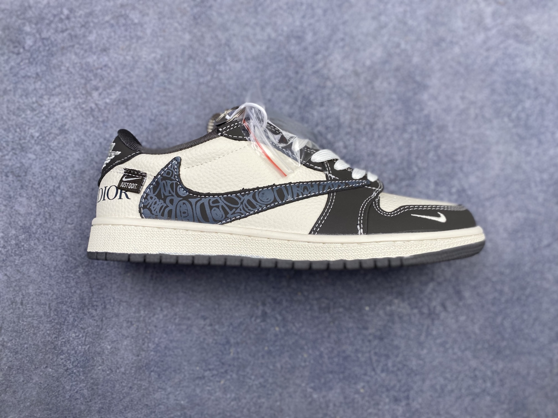 _dpr9stVVUpkhuMg14nsN9YQS5_uz0d9yyTrSNWg