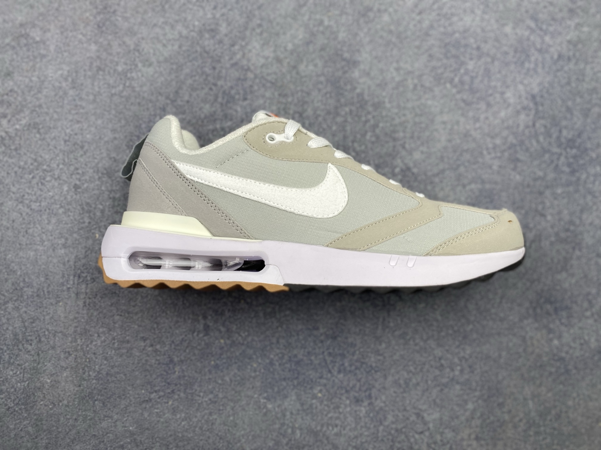 _dvz9sHxUSn0lGXXw0_my4bKLw7itypriVXPT5dw