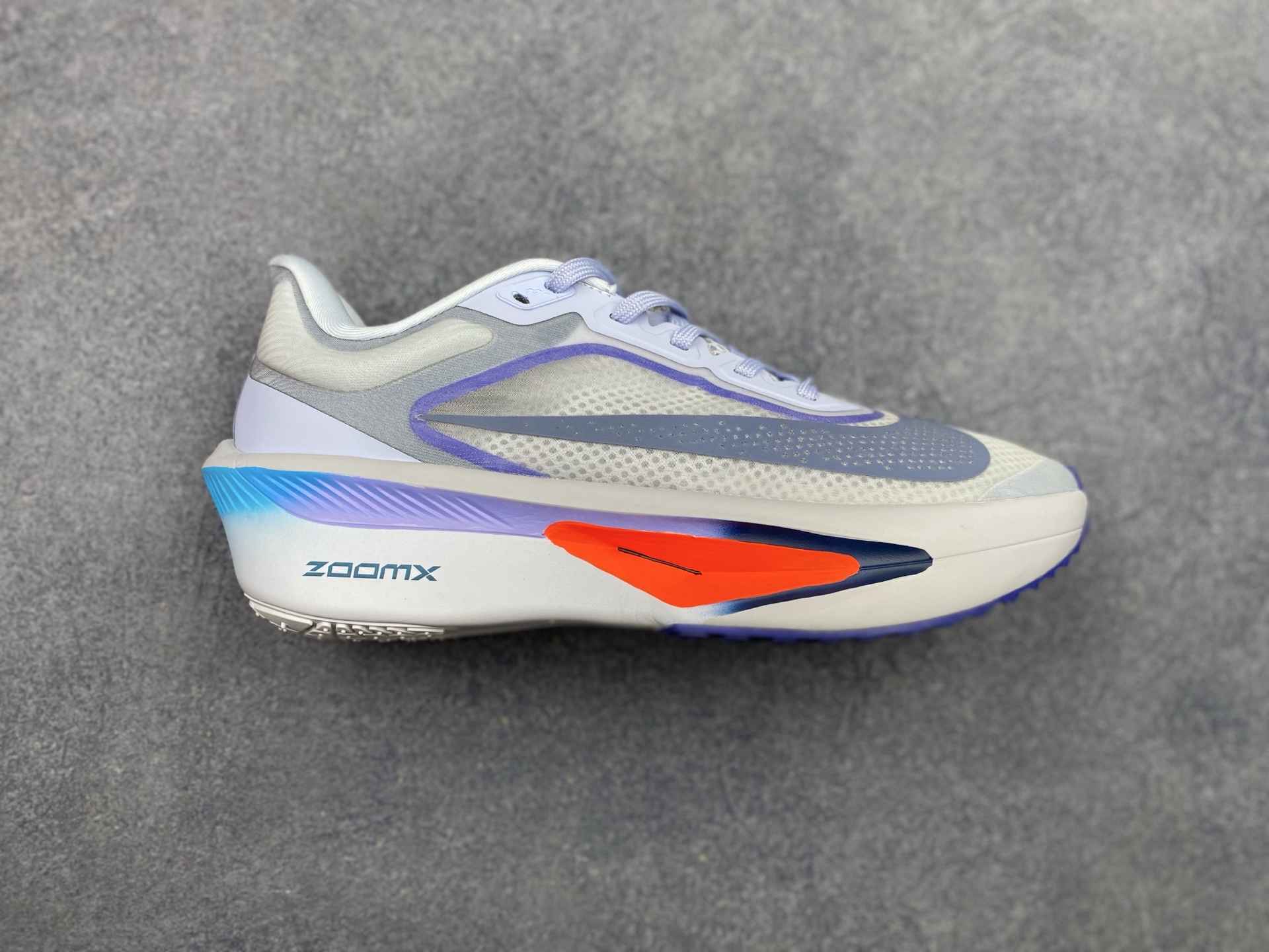 _drv9s7D7gwj_e17NUo7PkxlsFON71-6MGnwWWkA