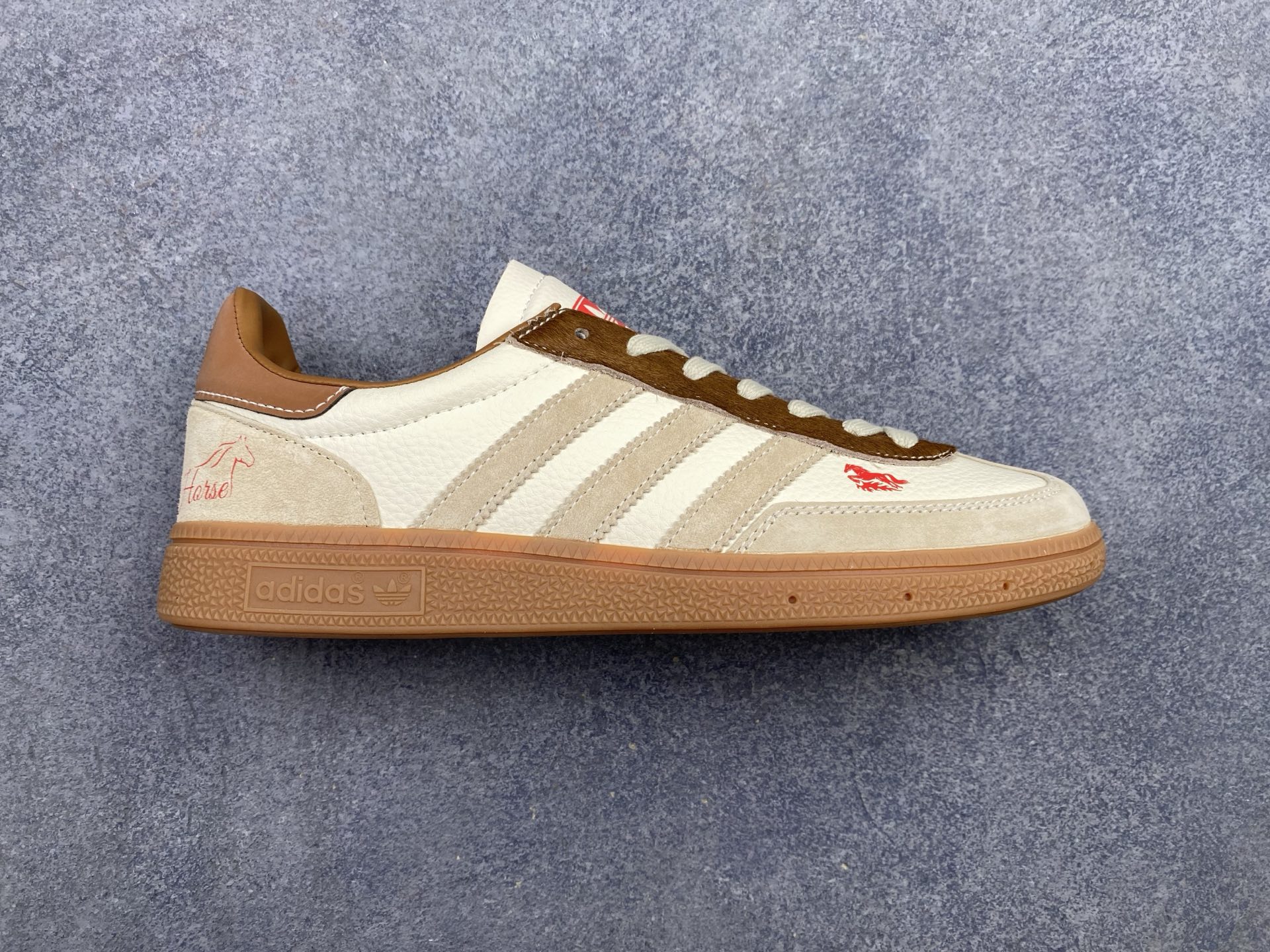 _dqd9sgCx2WC9-1LrTFIZVOZxGT4QdIyax6NRzHA