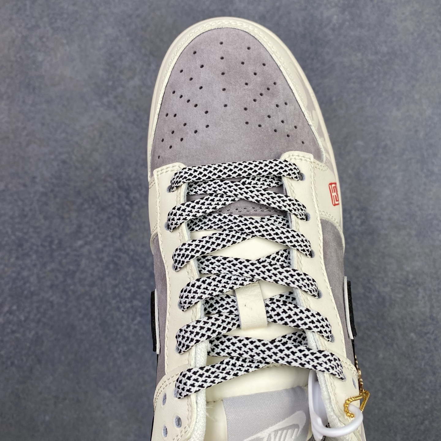 特价 DIY 特价 海外爆款限量发售!高端定制Nike SB Dunk Low “巴黎世家联名---米白灰”高端定制 特价 DIY 特价 海外爆款限量发售!高端定制Nike SB Dunk Low “巴黎世家联名---米白灰”高端定制