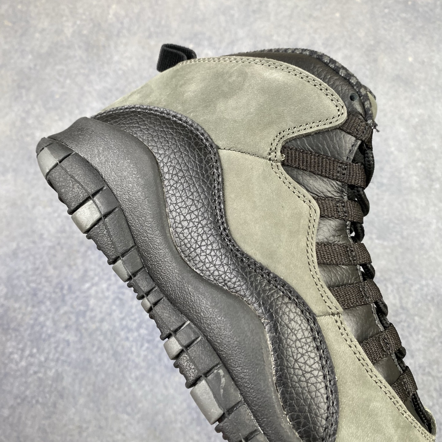 库存表特价 秋冬特价#Top纯原  Air Jordan  多系列尾单 原厂皮革 舒适运动 防滑减震 高帮 黑脚趾 行业