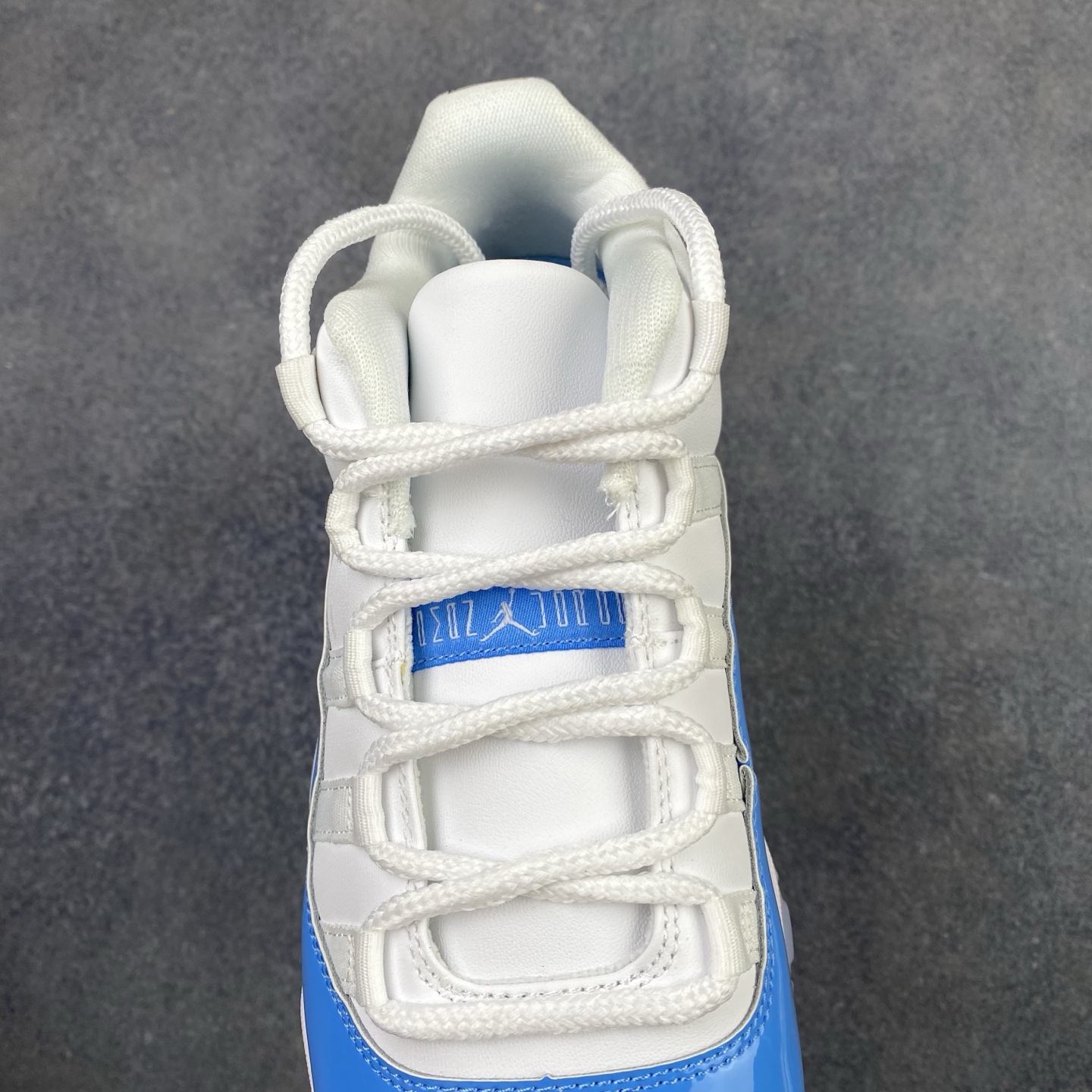 库存表特价 秋冬特价#Top纯原  Air Jordan  多系列尾单 原厂皮革 舒适运动 防滑减震 高帮 黑脚趾 行业