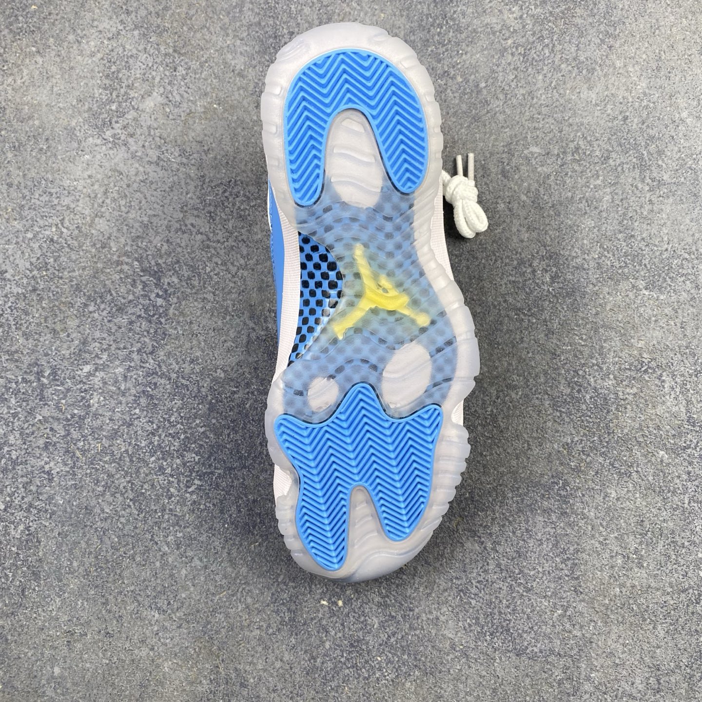 库存表特价 秋冬特价#Top纯原  Air Jordan  多系列尾单 原厂皮革 舒适运动 防滑减震 高帮 黑脚趾 行业