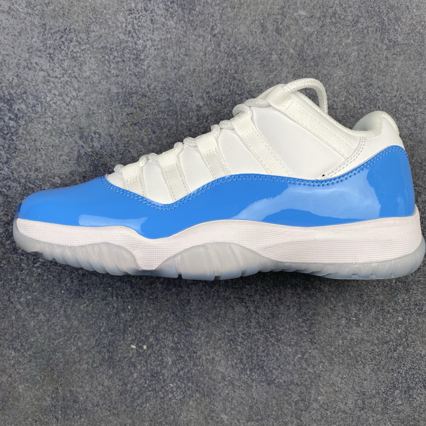 库存表特价 秋冬特价#Top纯原  Air Jordan  多系列尾单 原厂皮革 舒适运动 防滑减震 高帮 黑脚趾 行业