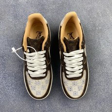 福利特价 💥LouisVuittonxNike Air Force 1 Low低帮系带板鞋 LV联名 空军一号 AF1低 福利特价 💥LouisVuittonxNike Air Force 1 Low低帮系带板鞋 LV联名 空军一号 AF1低