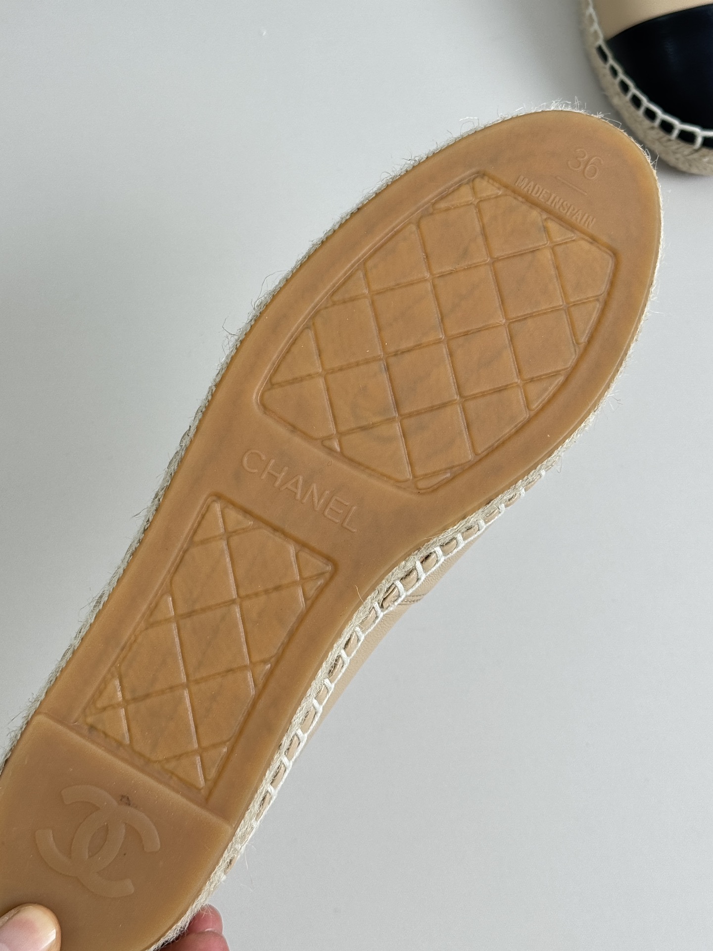 NO:647597,Outsole injected with translucent rubber original color espadrille, fisherman shoes, espadrilles19860909大底注胶半透明橡胶原色麻底,渔夫鞋,espadrilles,Women's Shoes