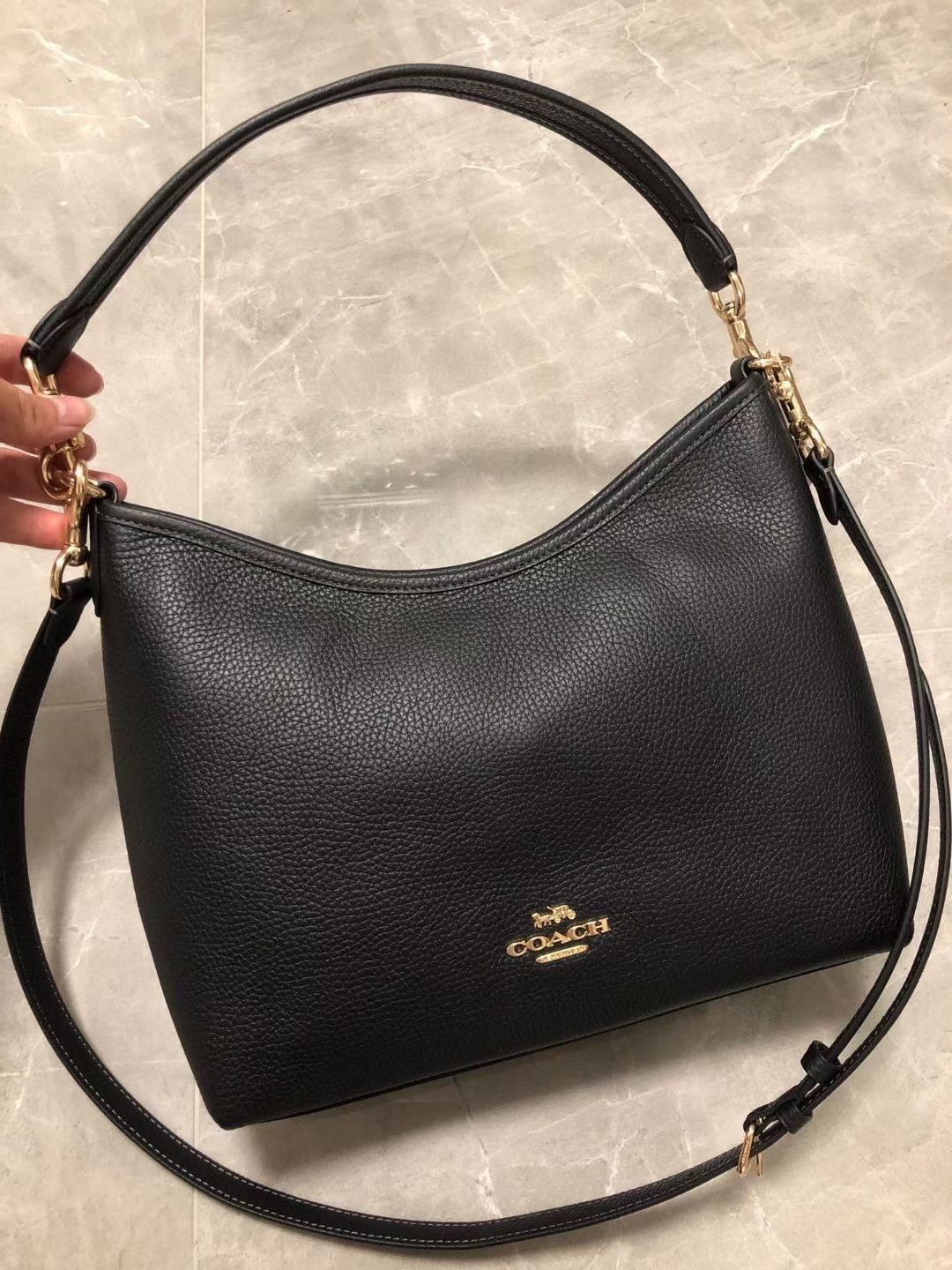 Coach [Today's new products] CR148 laurel is the latest popular model from the factory. It has a popular simple style and has big-name elements.