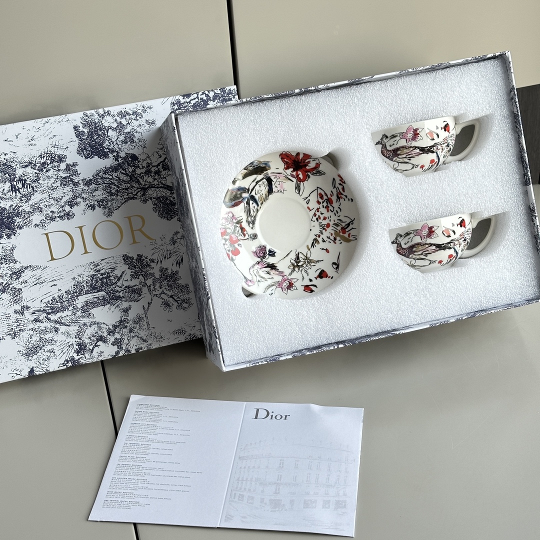 Dior item 2