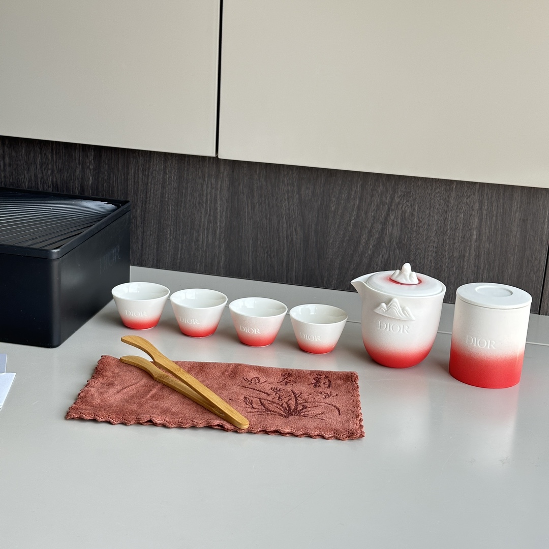 Dior Chinese Tea Set with Leather Case - Comprehensive 9