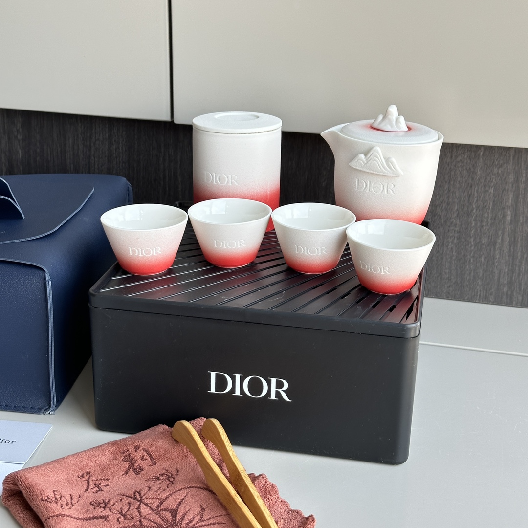 Dior Chinese Tea Set with Leather Case - Comprehensive 6