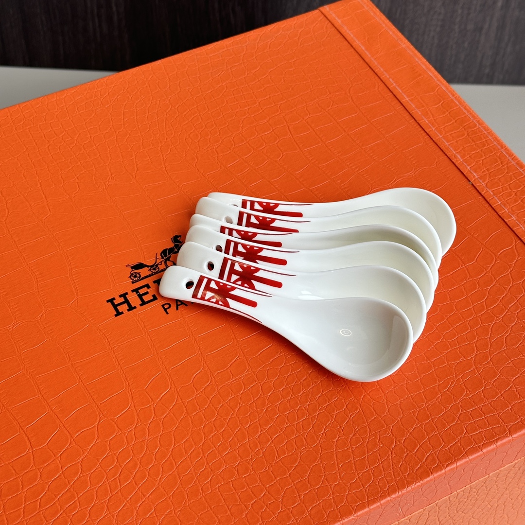 Soup Spoon (1): Length 24 cm - Comprehensive 7