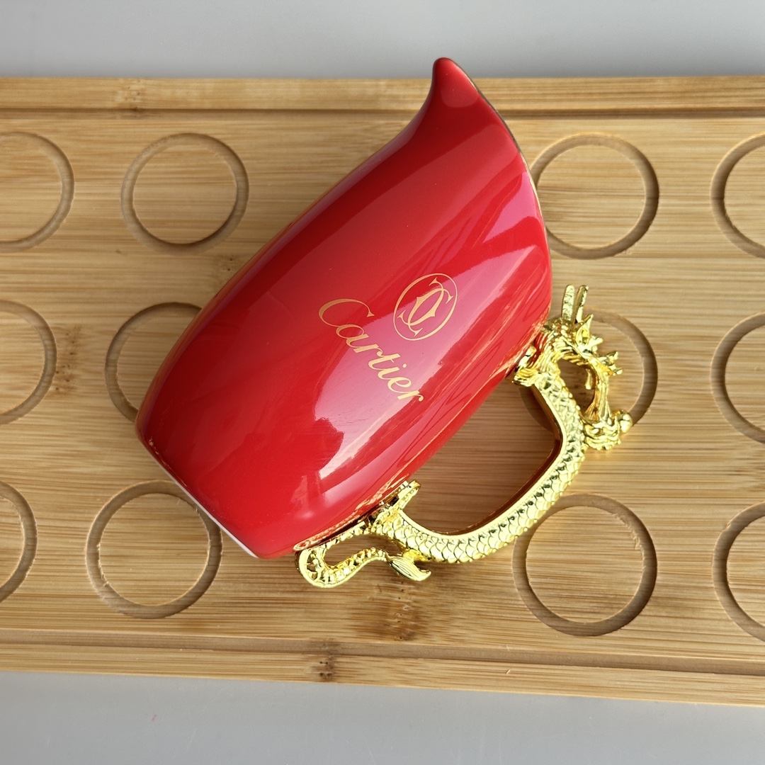 分酒器器身Cartier字样设计 2
