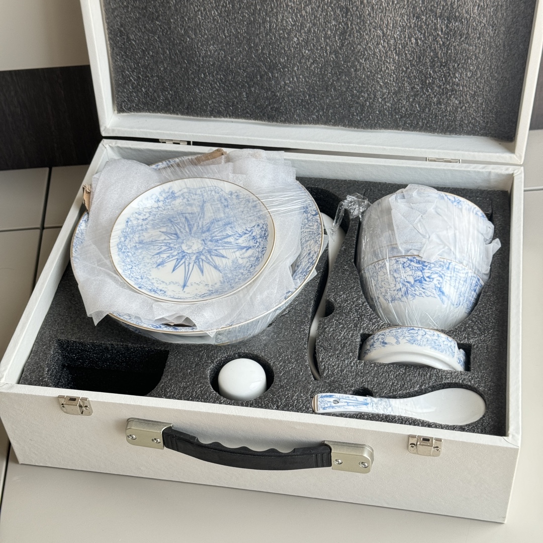 Dior迪奥无限梦境系列幸运星28件套骨瓷餐具 3
