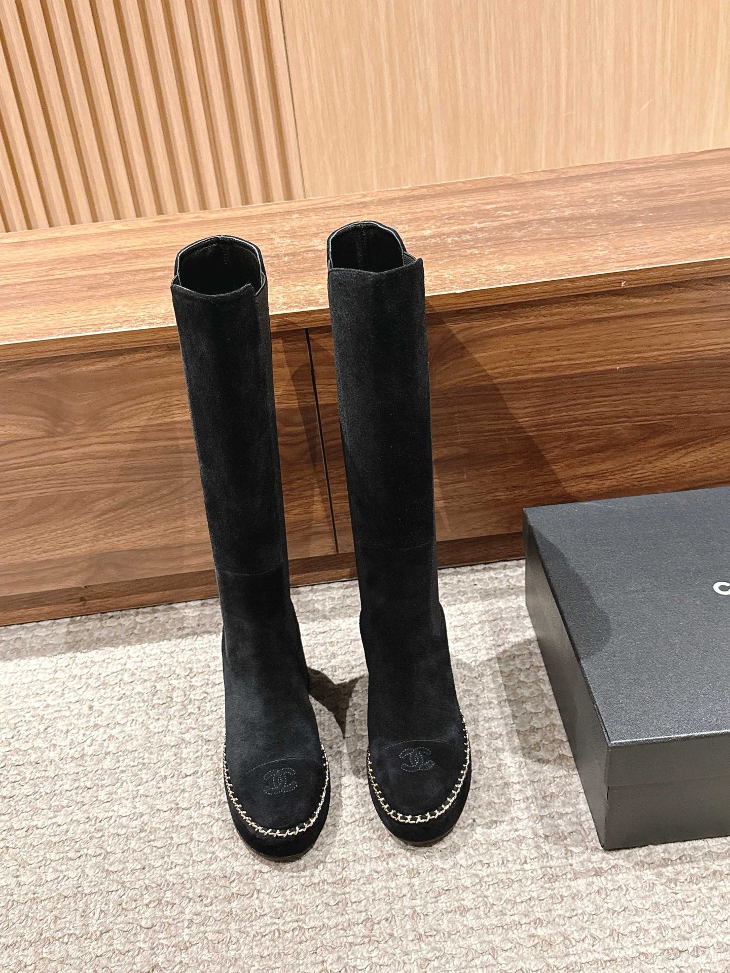 💰 550 670 𝘾𝙃𝘼𝙉𝙀*𝙇 ^ 25a ♺ ♺ ♺ ♺ TAGLIA 35-39 40#