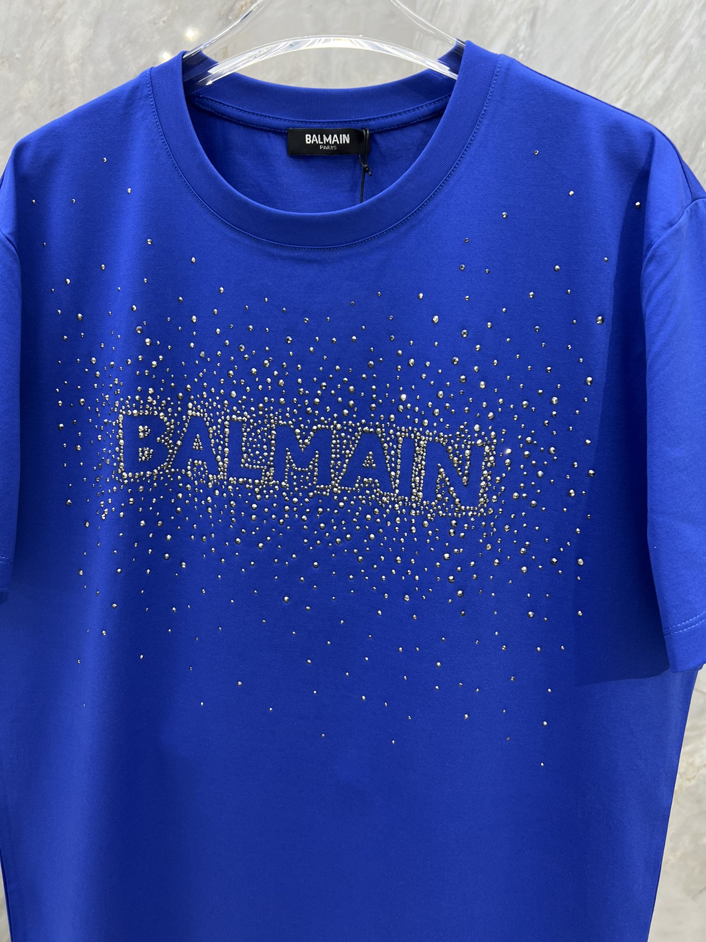 BALMAIN/巴尔曼24ss新款男装复古徽标水晶缀饰棉质短袖T恤正面水晶装饰彰显巴尔曼品牌格调演绎品牌