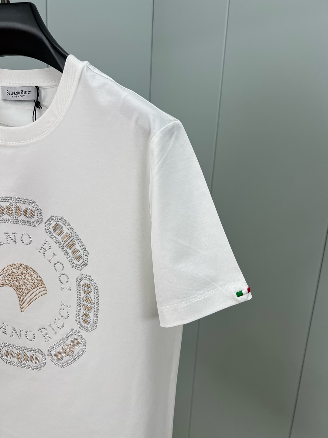 Stefano Ricci’s Spring/Summer 25 Collection: Eagle Nail Design Short-Sleeve T-Shirt in Custom Silk-Ray Cotton - 图片 5