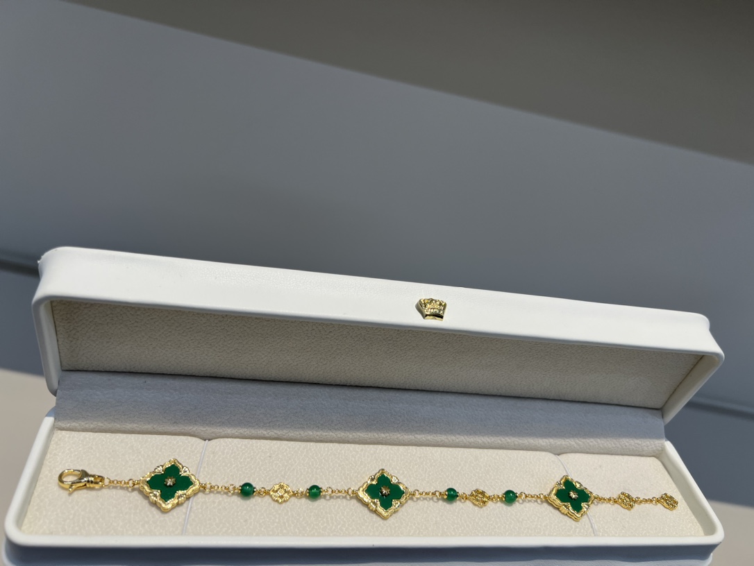 NO:857755,Buccellati chrysoprase 3 flower bracelet, Buccellati bracelet, bracelet19860909布契拉提绿玉髓3花手链,布契拉提手链,bracelet,Jewelry