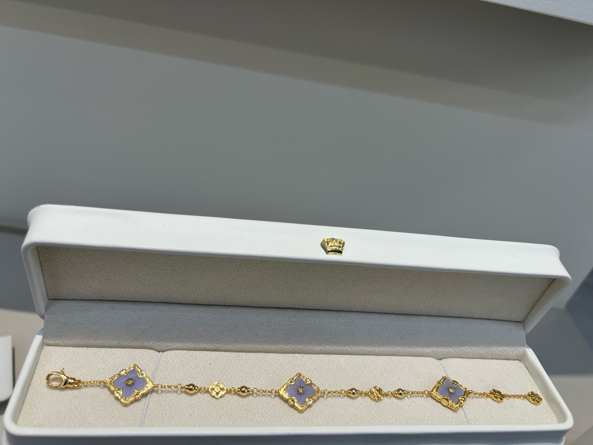 NO:857778,Buccellati purple chalcedony three flower bracelet, Buccellati bracelet, bracelet19860909布契拉提紫玉髓三花手链,布契拉提手链,bracelet,Jewelry