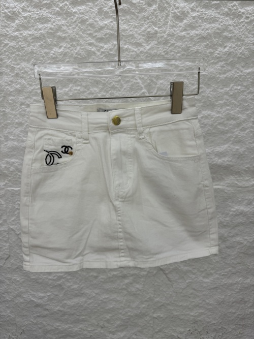 Chanel White Denim Mini Skirt with Logo Detail - Chic and Stylish 1 Chanel White Denim Mini Skirt with Logo Detail - Chic and Stylish
