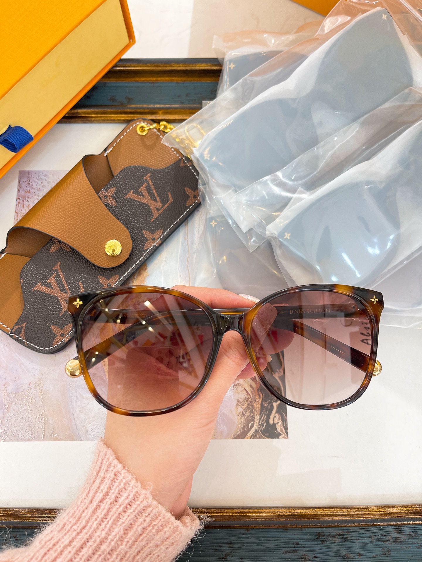 Louis Vuitton LOUIS VUITTON太阳眼镜