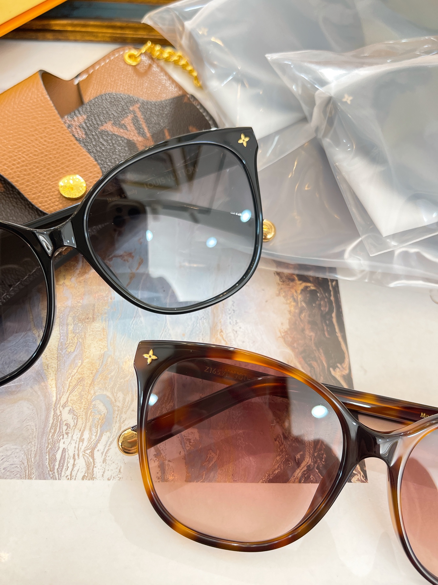 Louis Vuitton LOUIS VUITTON太阳眼镜