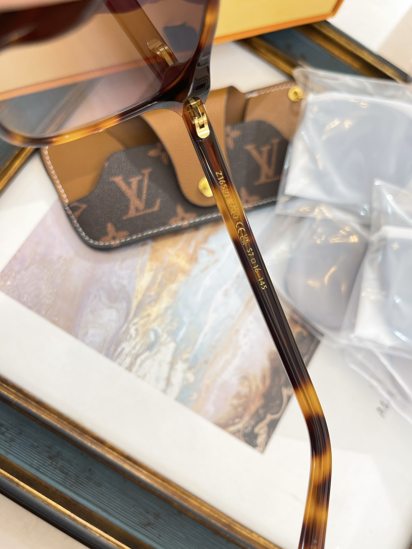 Louis Vuitton LOUIS VUITTON太阳眼镜