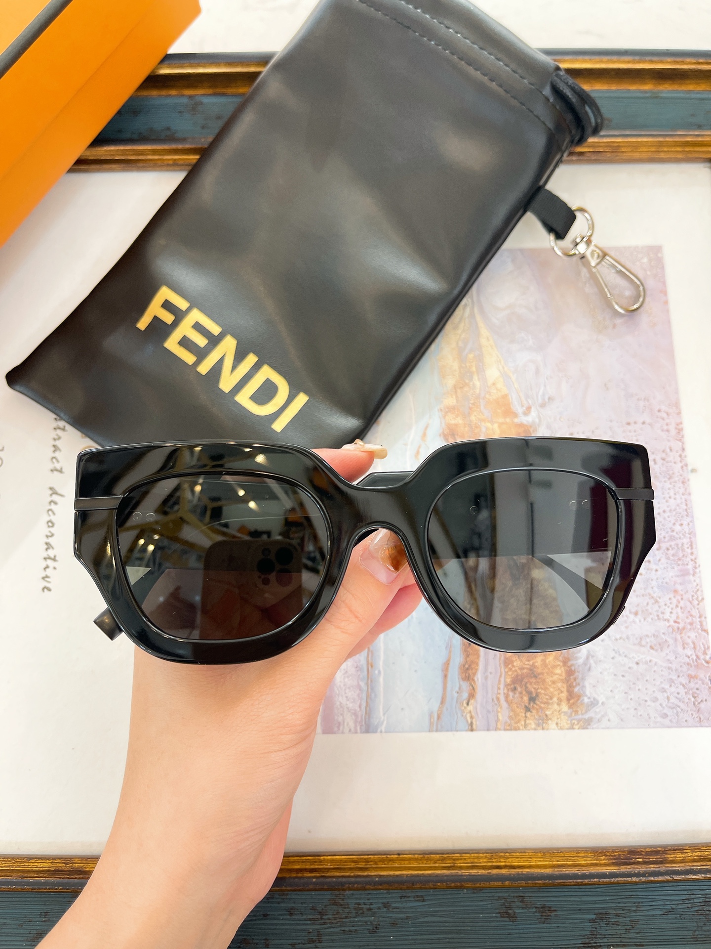 Fendi 芬迪墨镜