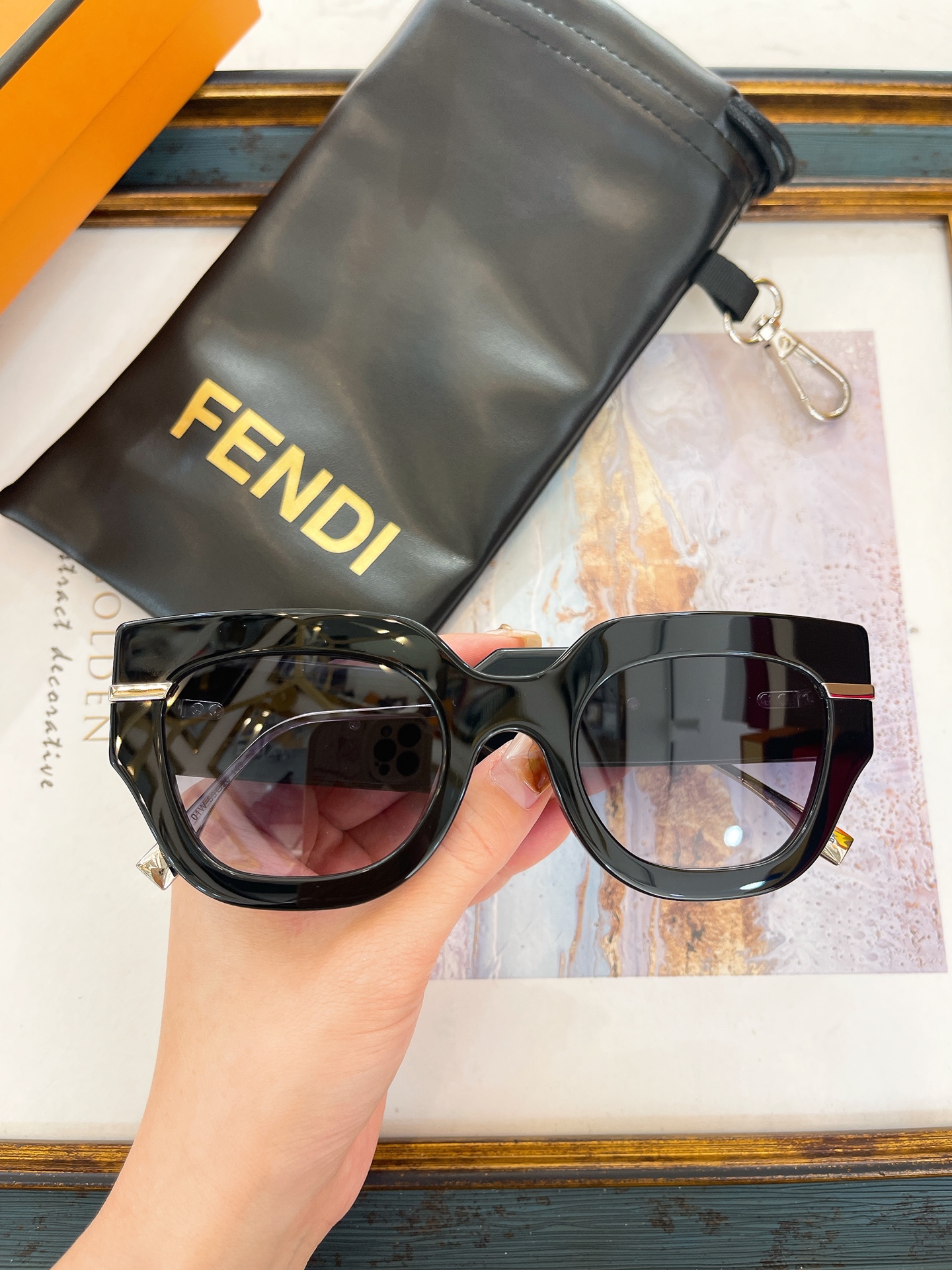 Fendi 芬迪墨镜