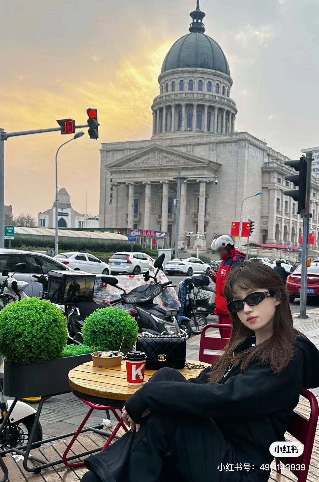 The hot sunglasses of the Queen’s resort - 图片 8