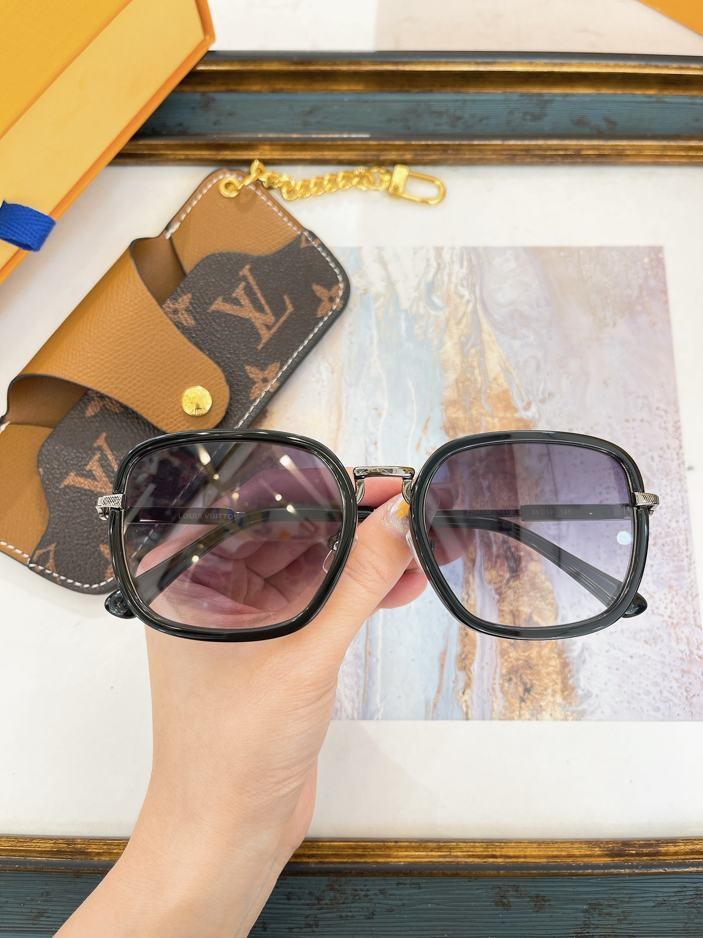 Louis Vuitton LOUIS VUITTON太阳眼镜