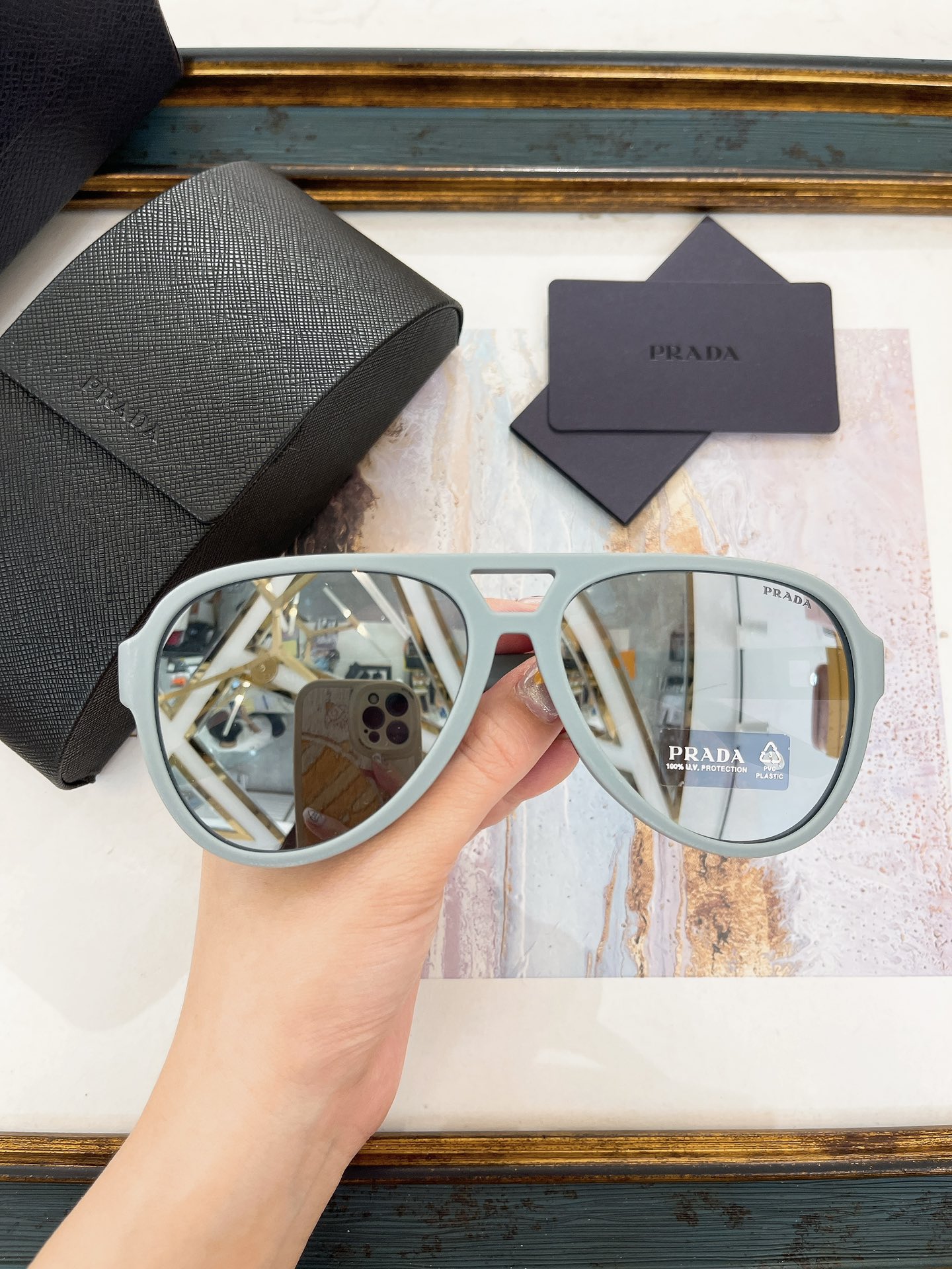 Prada 普拉达墨镜