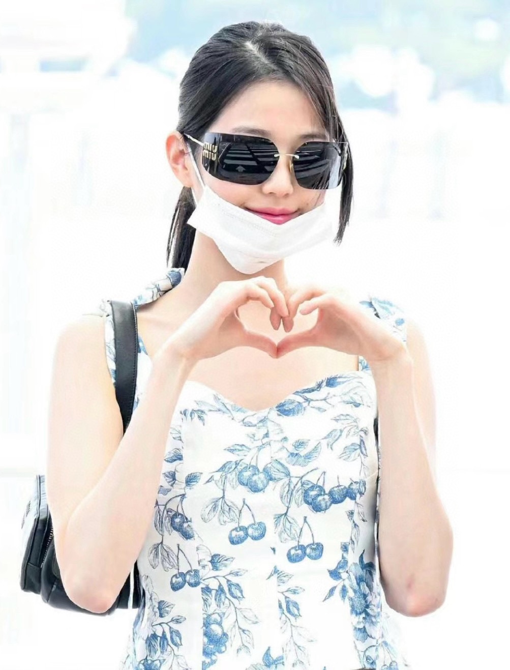 Miu Miu 缪缪无框墨镜