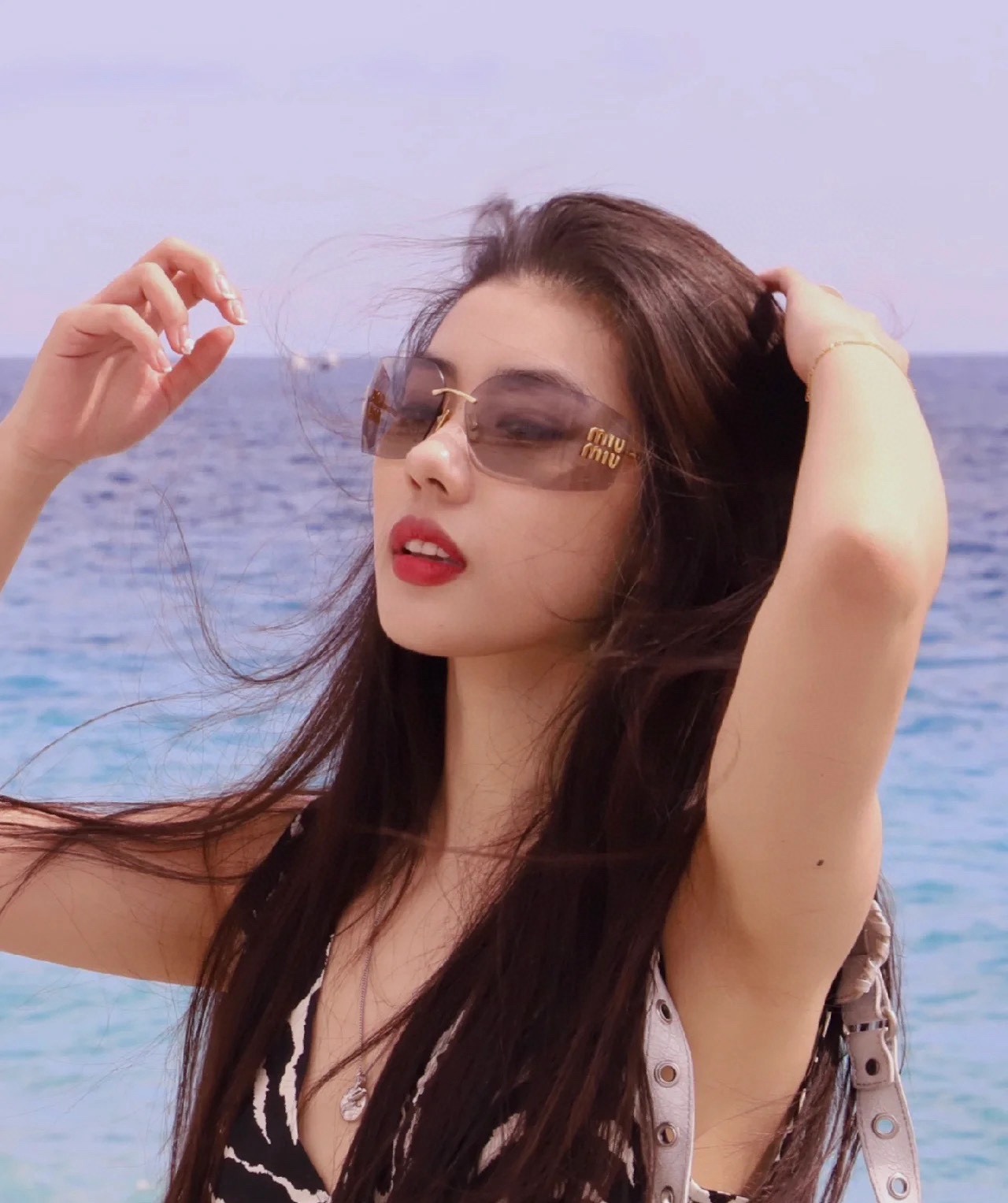 Miu Miu 缪缪无框墨镜
