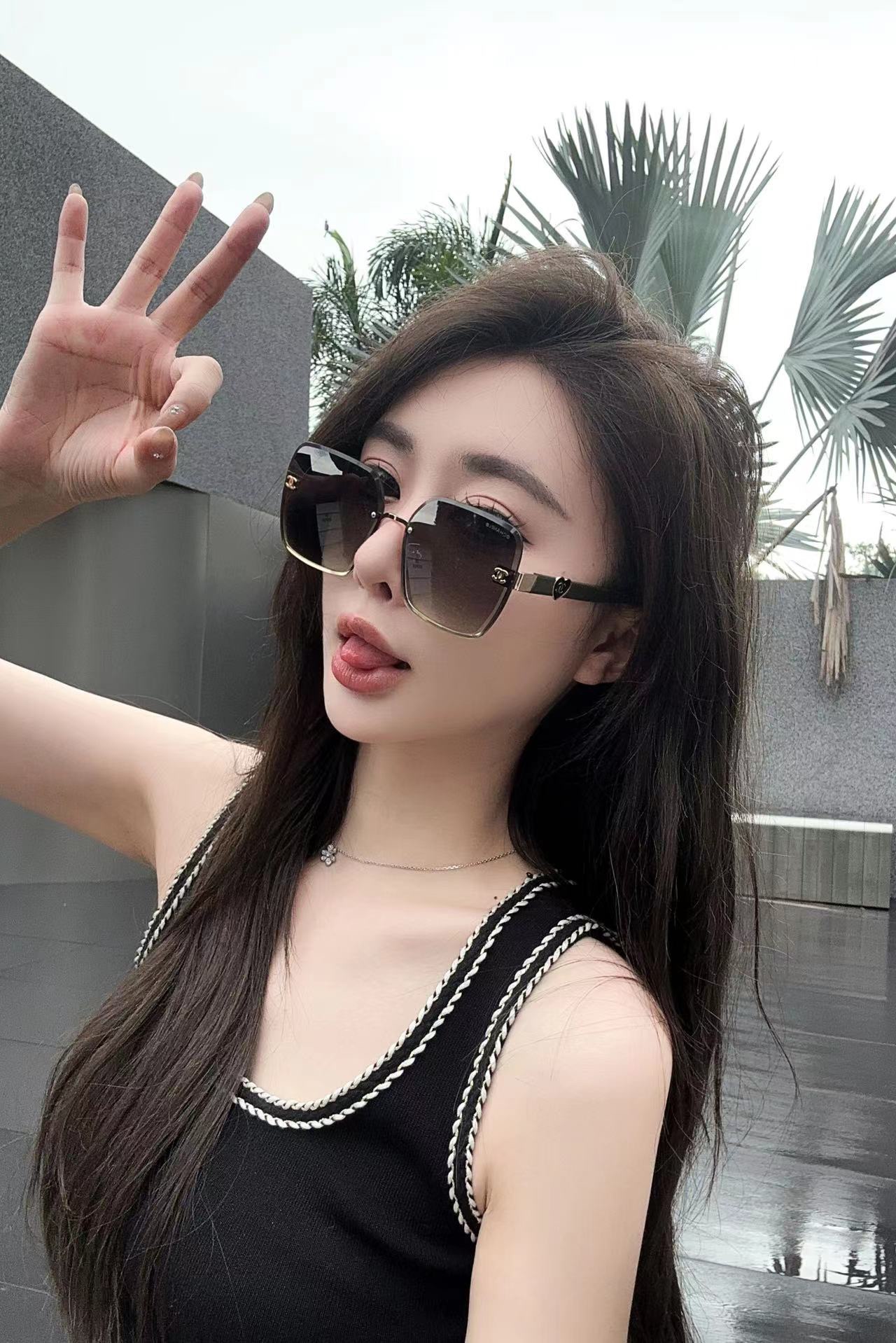 Chanel 香奈儿墨镜