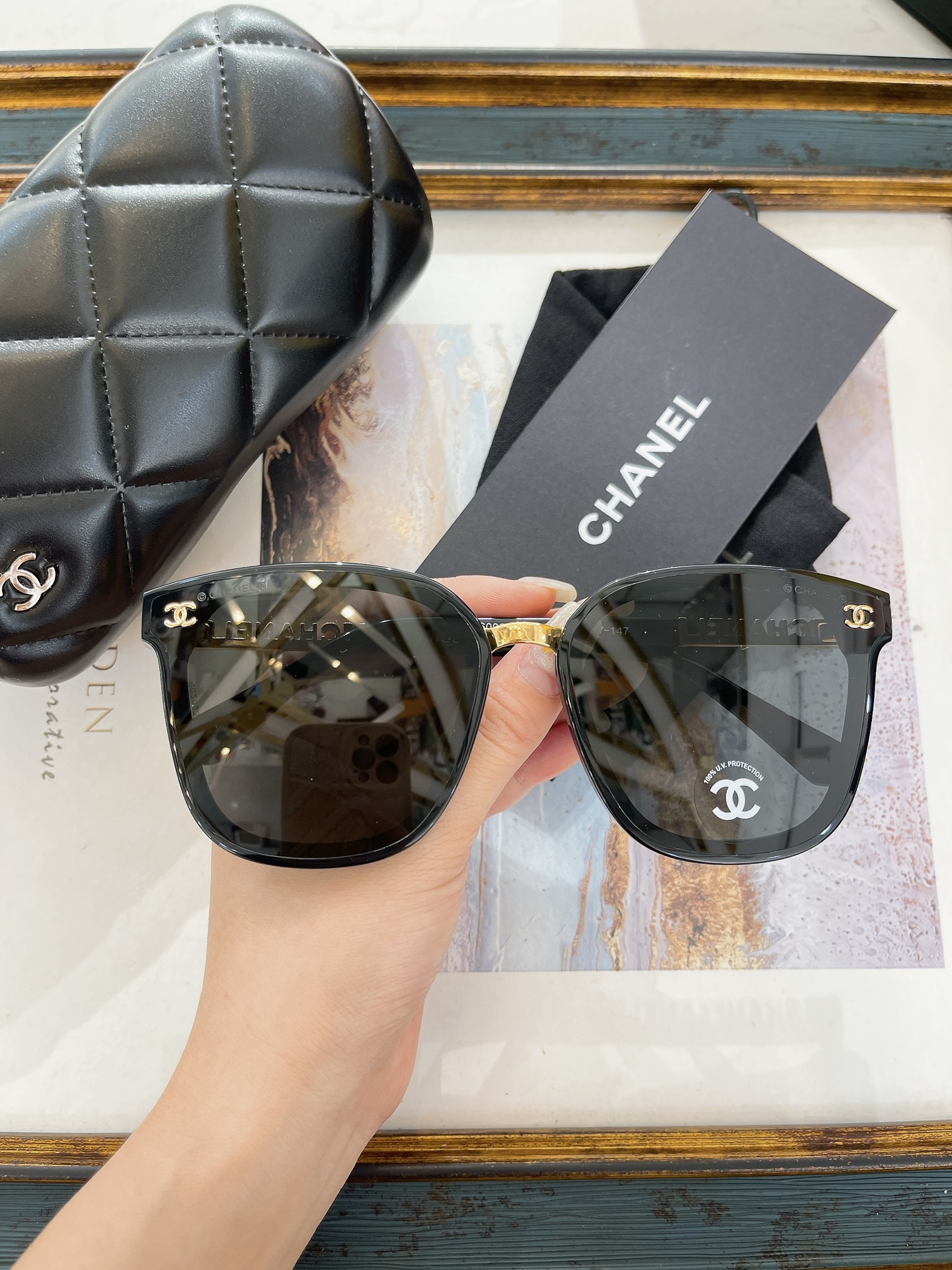 Chanel 香奈儿墨镜