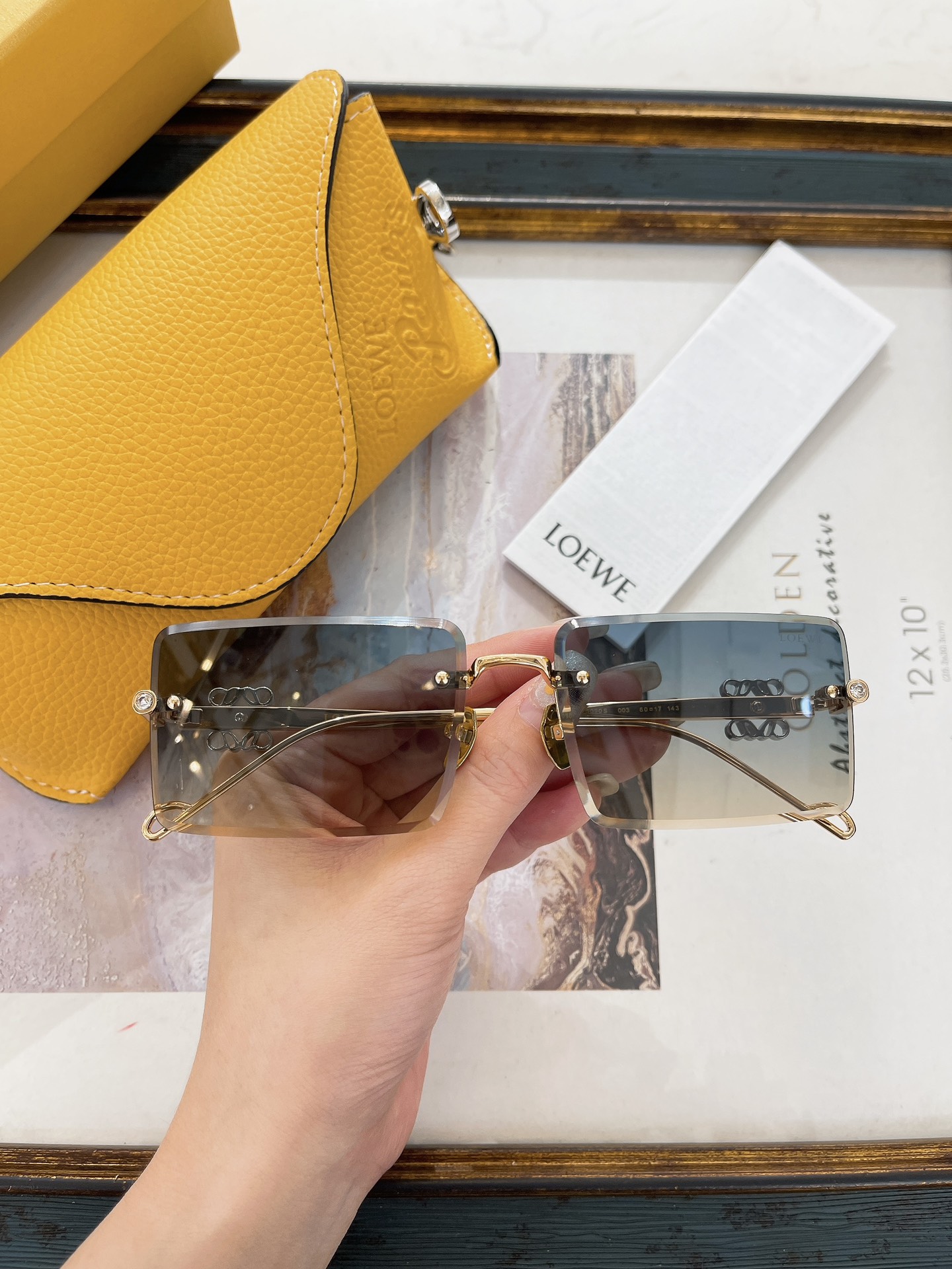 Loewe 罗意威墨镜
