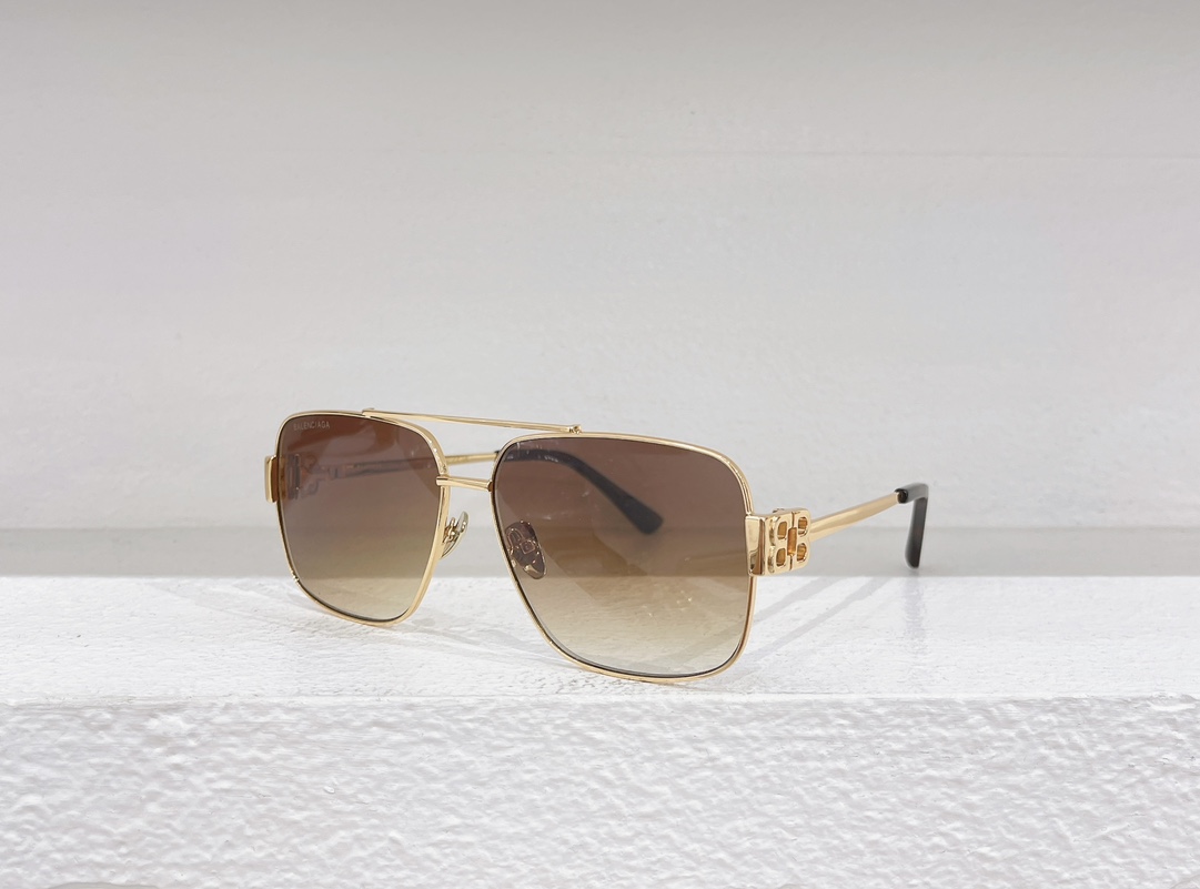 [Balenciaga Eyewear]