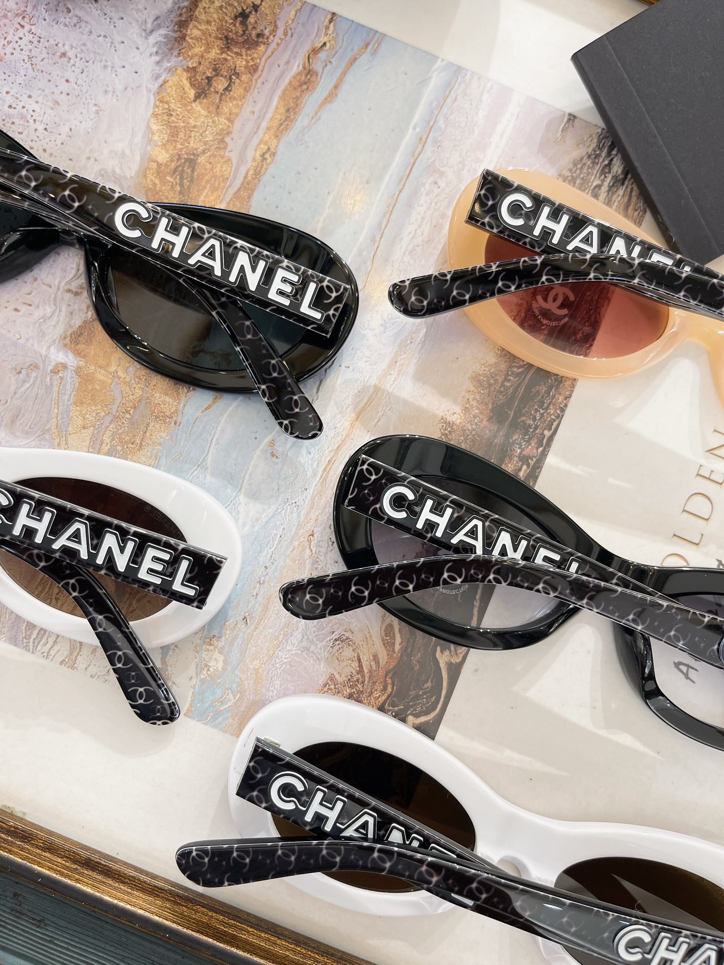 Chanel 香奈儿墨镜