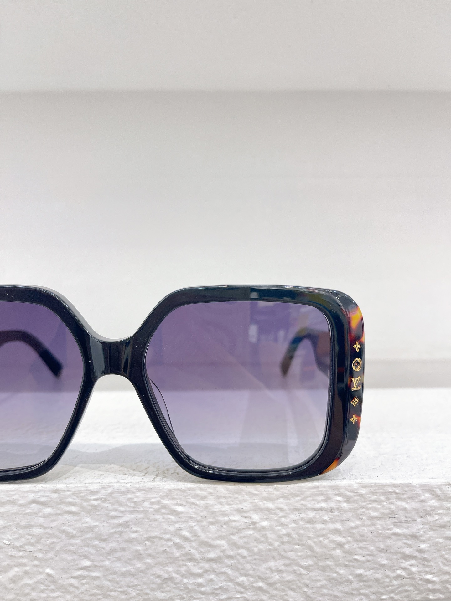 Louis Vuitton LOUIS VUITTON太阳眼镜