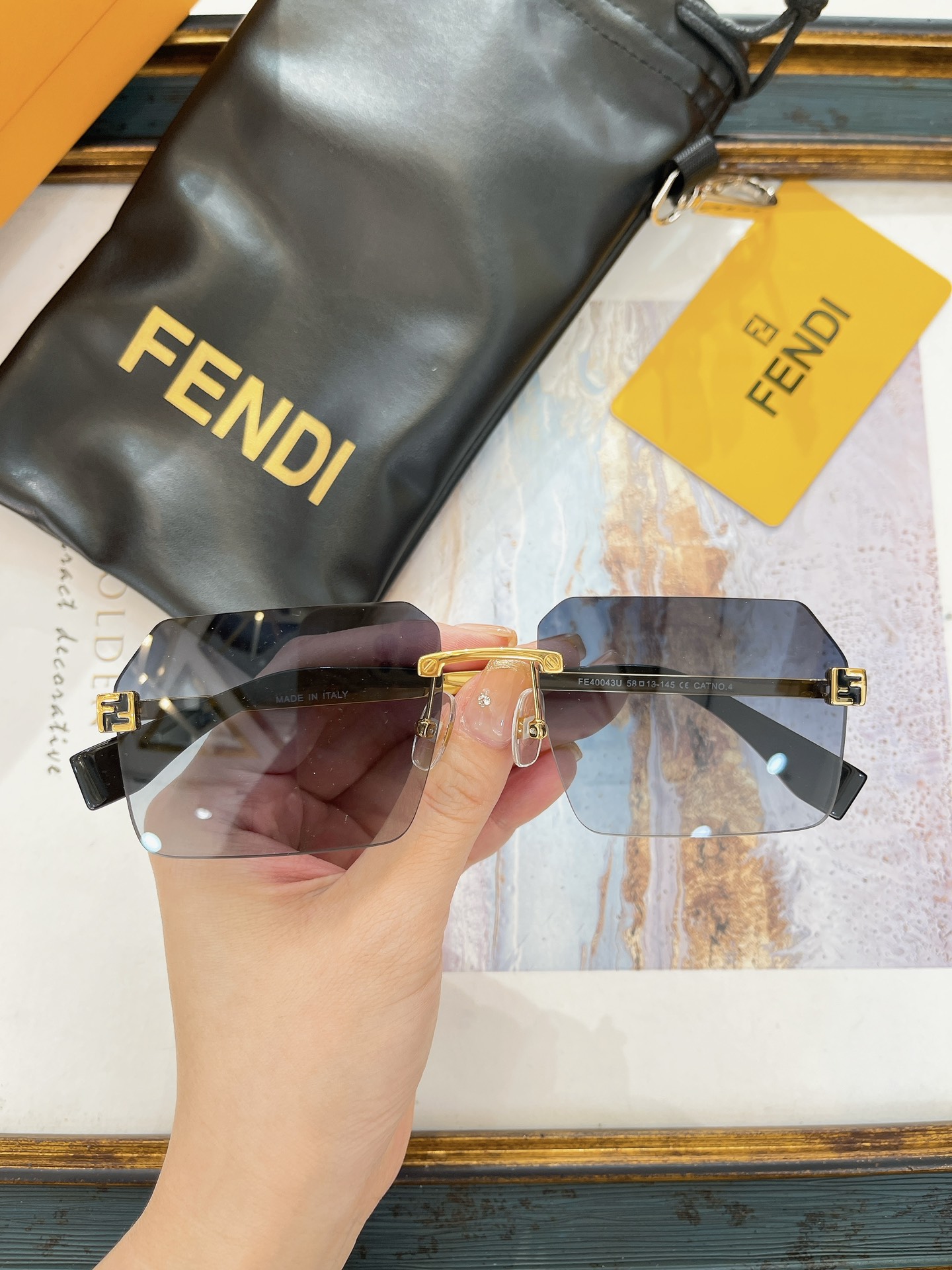 Fendi 芬迪墨镜