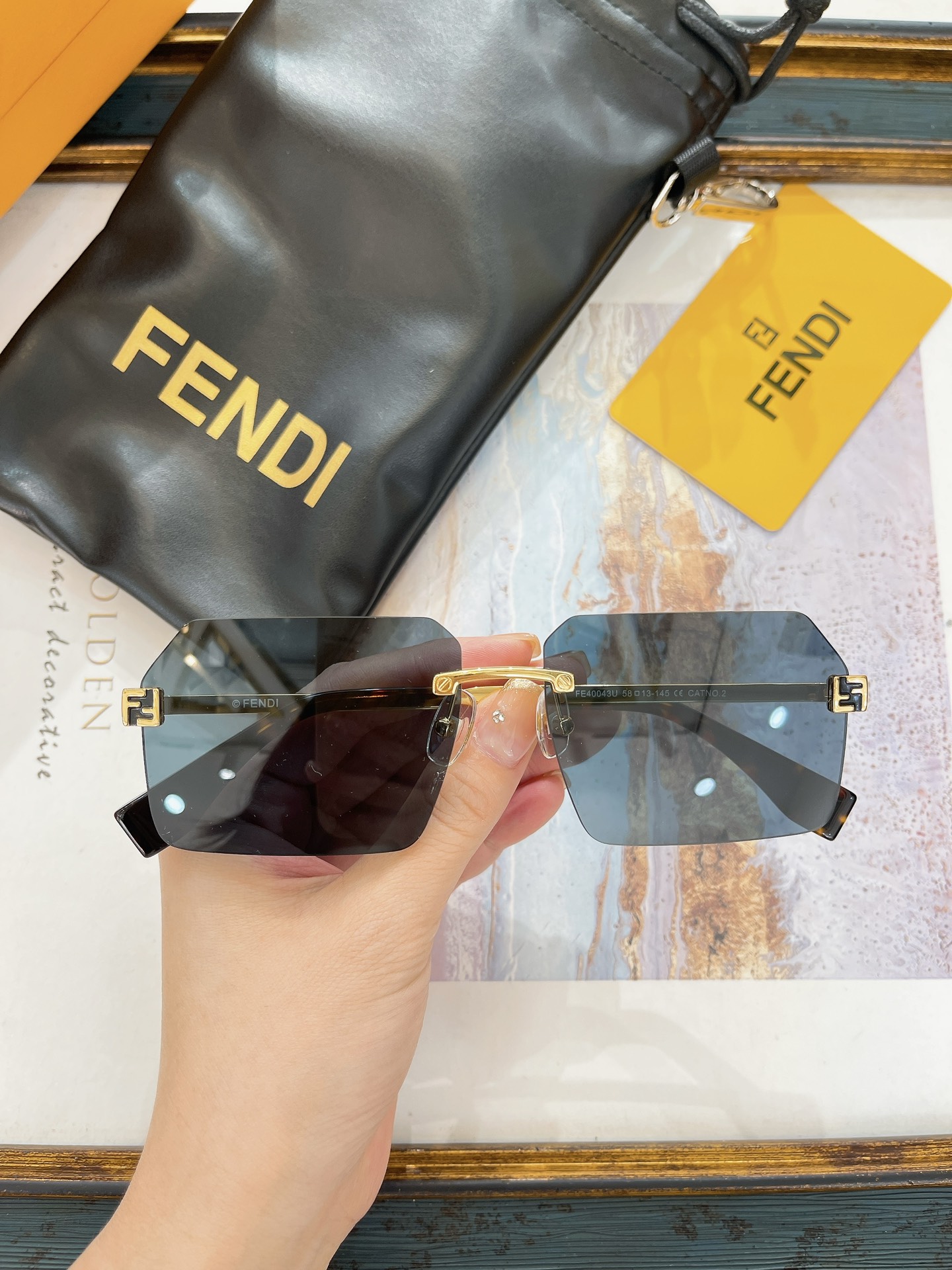 Fendi 芬迪墨镜