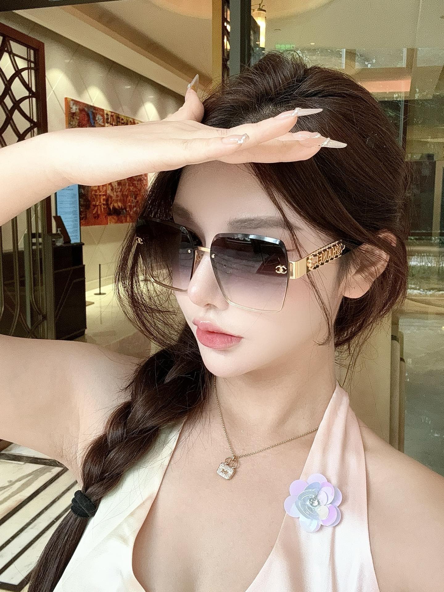 Chanel 香奈儿墨镜
