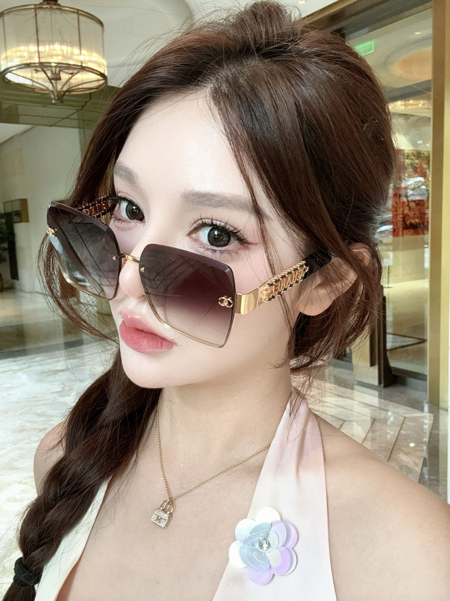 Chanel 香奈儿墨镜