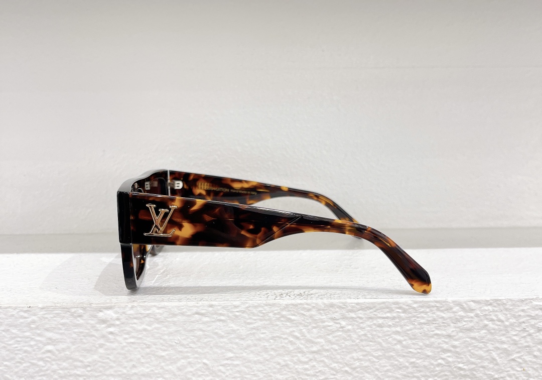 Louis Vuitton LOUIS VUITTON太阳眼镜