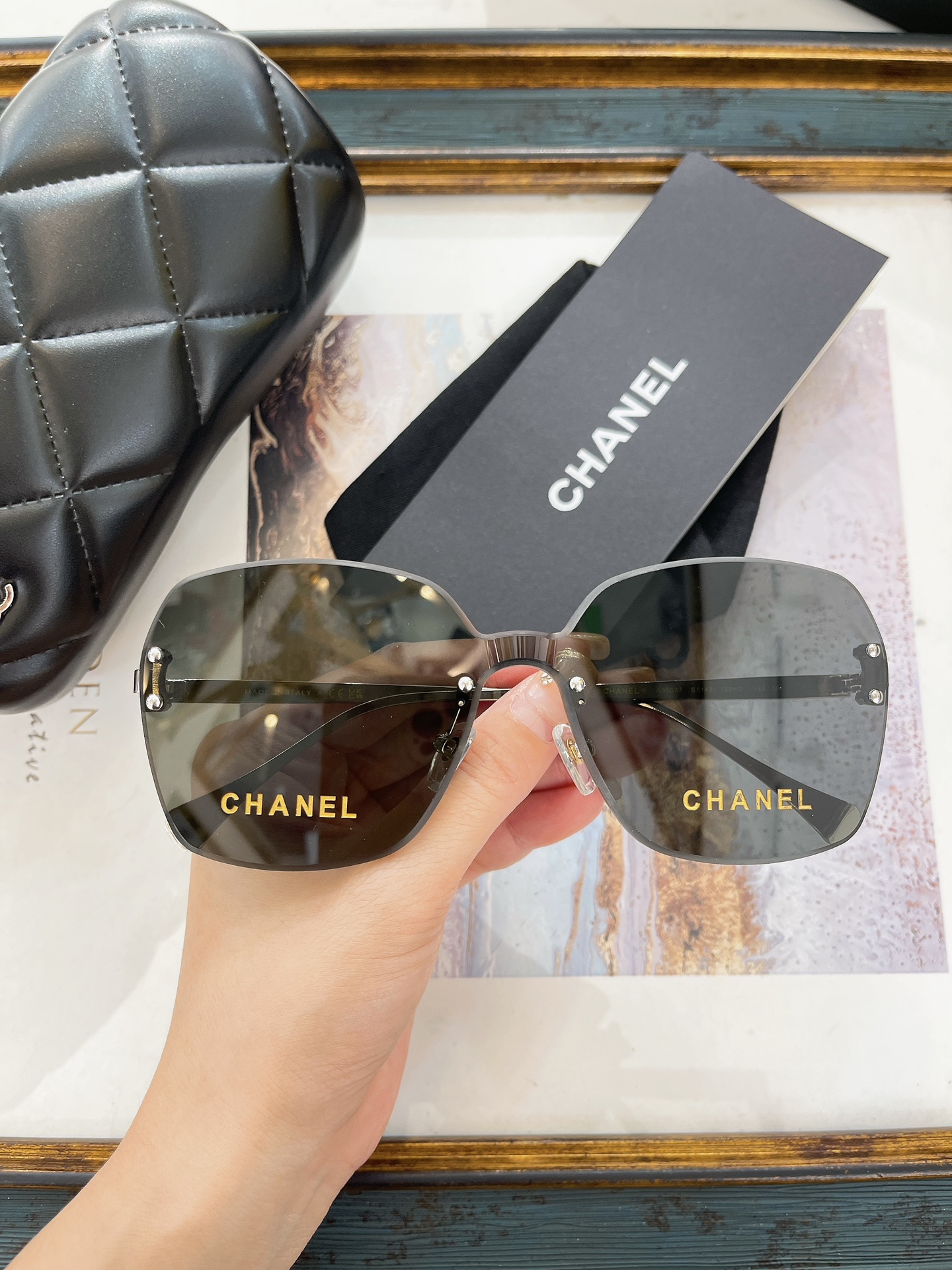 Chanel 香奈儿墨镜
