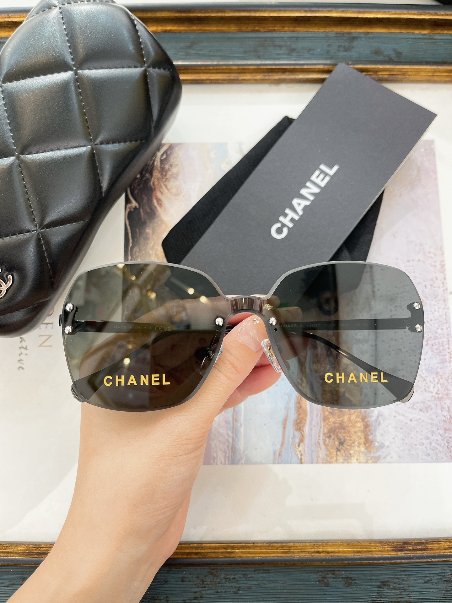 Chanel 香奈儿墨镜