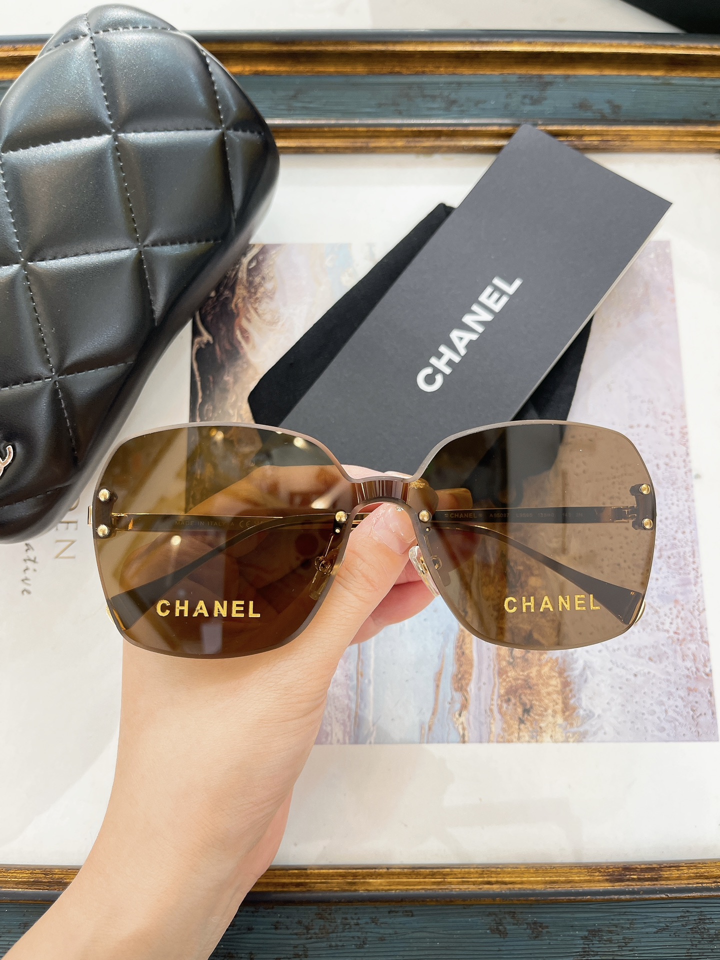 Chanel 香奈儿墨镜